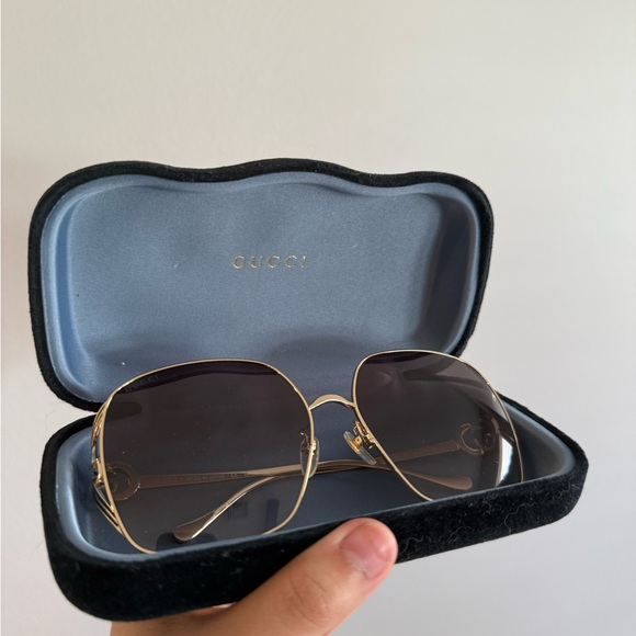 Gucci Gold Frame Sunglasses - Picture 1 of 8